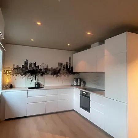 Midt I Sentrum Av Vakre Apartment